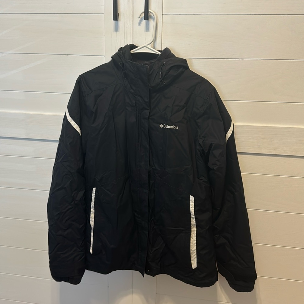 Columbia women’s ski coat size L